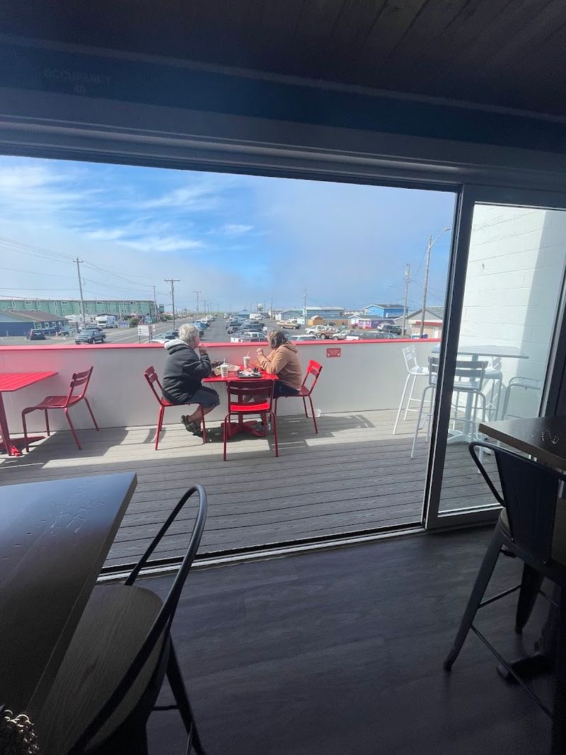 Harbor Views And Salty Coastal Vibes