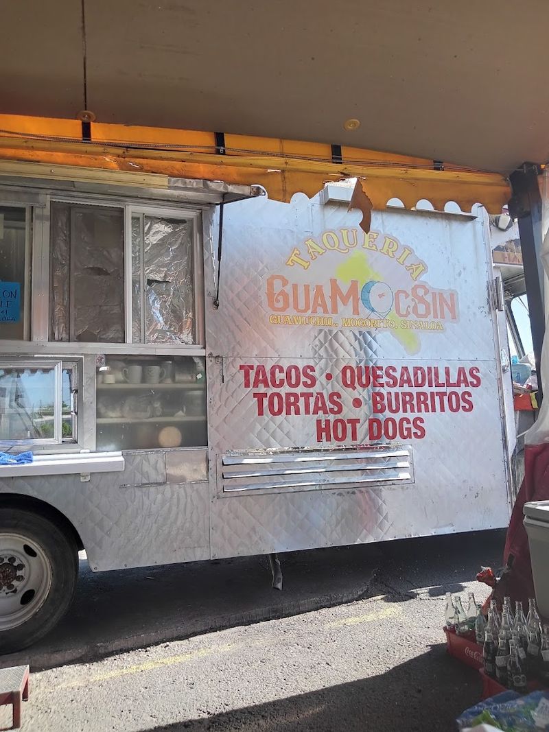 These 9 Phoenix, Arizona Sonoran Hot Dog Stands Are So Good That People Make The Drive Without Thinking Twice - Decor Hint Hot Dogs GuaMocSin