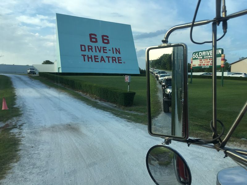 This Missouri Route 66 Attraction Still Looks Like The 1940s - Decor Hint The Neon Sign That Still Draws Travelers
