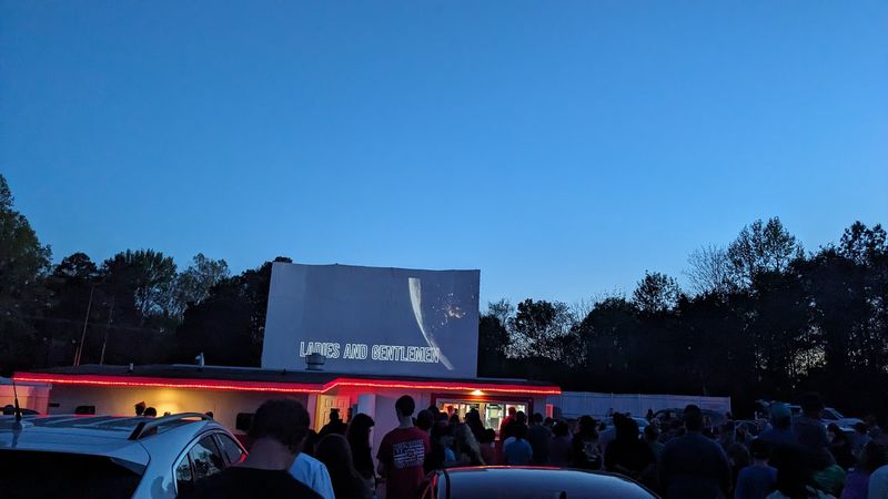 Carload Admission Keeps It Simple