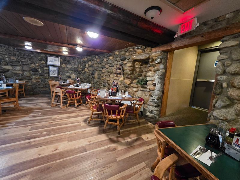 Gwennie's Old Alaska Restaurant