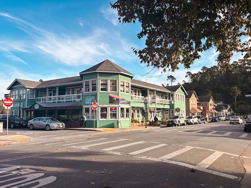 10 California Downtown Strips Filled With Shops That Look Frozen In A Better Decade - Decor Hint Downtown Cambria, Cambria, CA