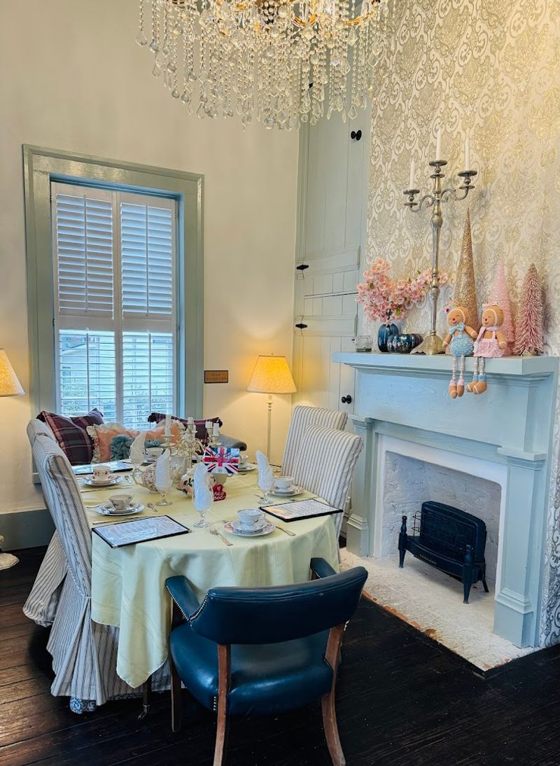 This Is What Makes Georgia's 15 Tea Houses Worth The Canceled Appointments - Decor Hint The Ginger Room
