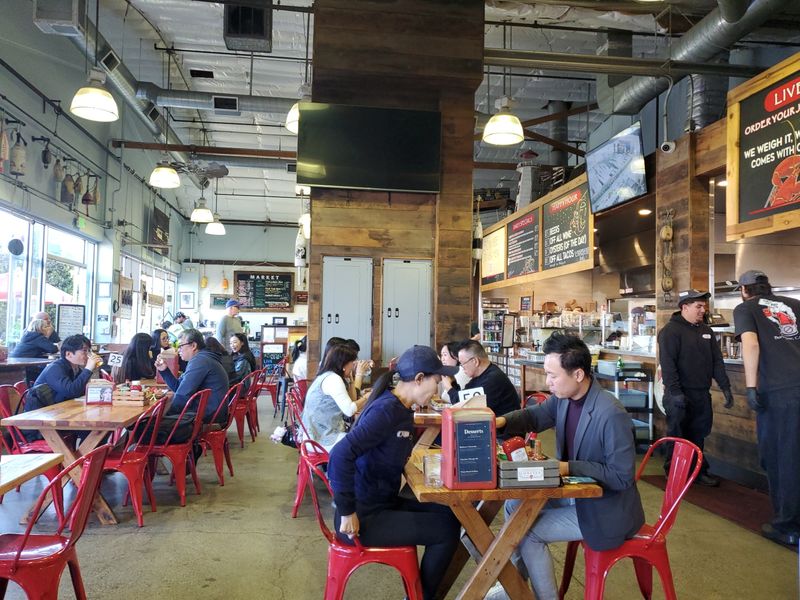 Location Near SFO Makes It An Easy Bay Area Detour