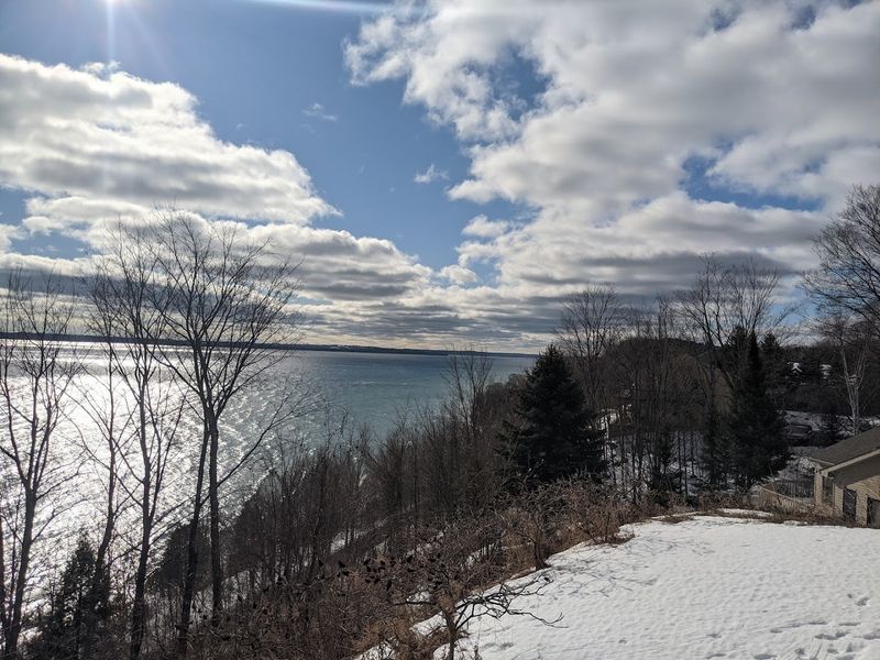 Suttons Bay