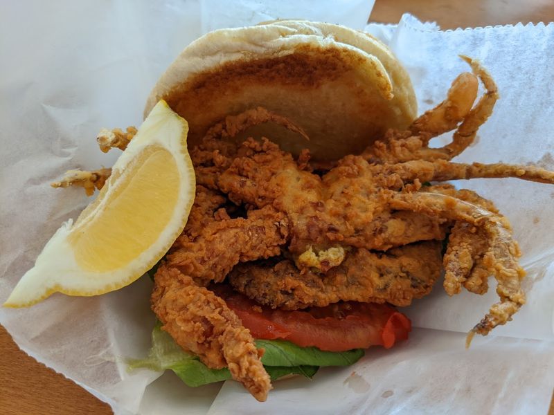 The Legendary Connecticut Seafood Spot That Locals Swear Serves The Best Fish And Chips In The State - Decor Hint Other Fried Seafood Favorites