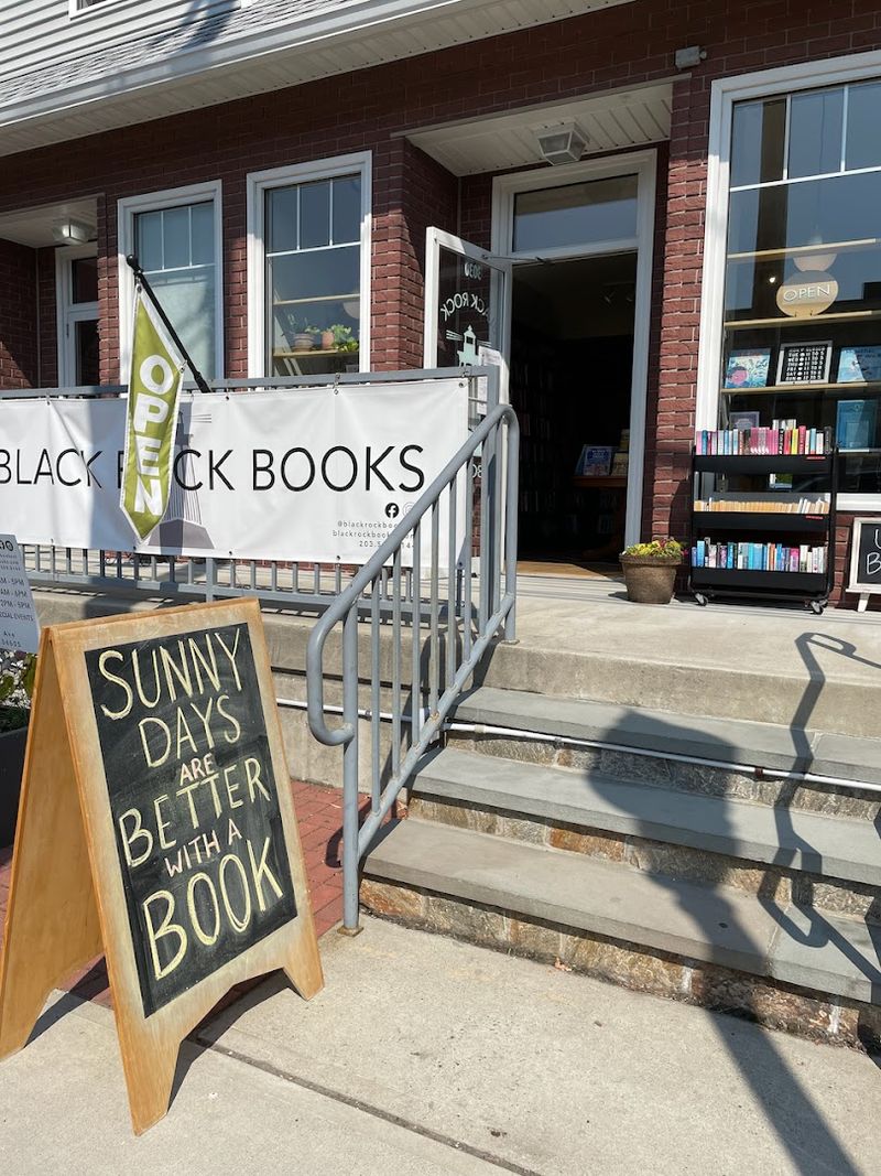 Black Rock Books, Bridgeport