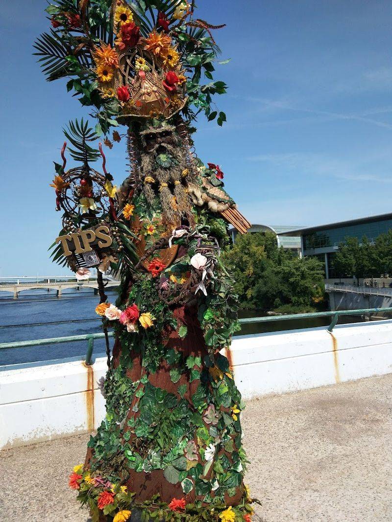 The Ultimate Michigan Bucket List For Travelers Who Want To See It All - Decor Hint Experience ArtPrize In Grand Rapids
