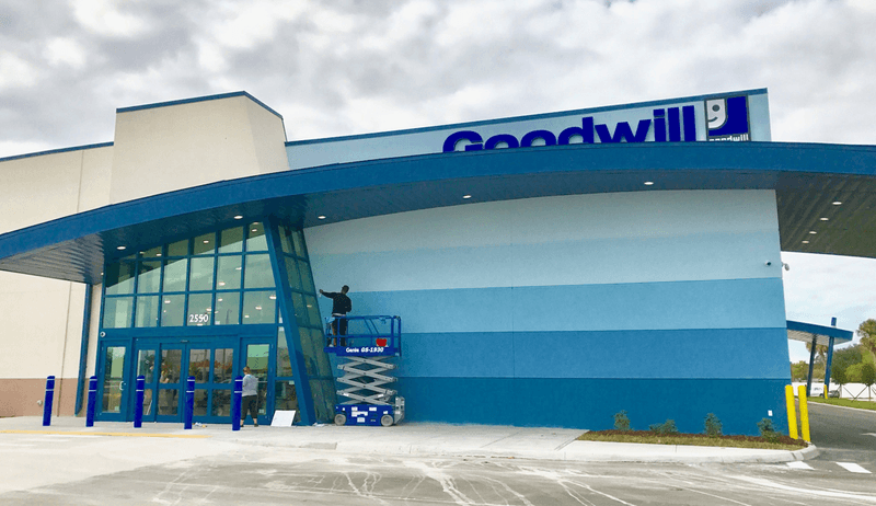 14 Massive Florida Thrift Stores Treasure Hunters Cannot Stop Exploring - Decor Hint Goodwill 34th Street Superstore