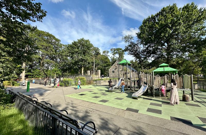 Redwood Park Adds A Simple Picnic Stop