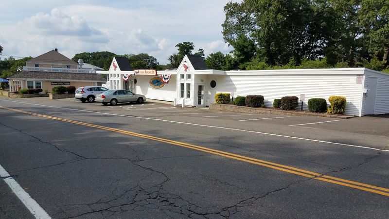 Bud's Fish Market, Branford
