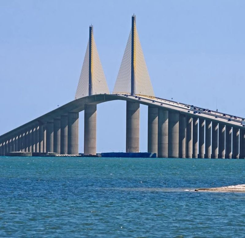 This Sky-High Florida Bridge Has Become A Bucket-List Drive For Thrill Seekers - Decor Hint What To Expect When You Drive The Bridge