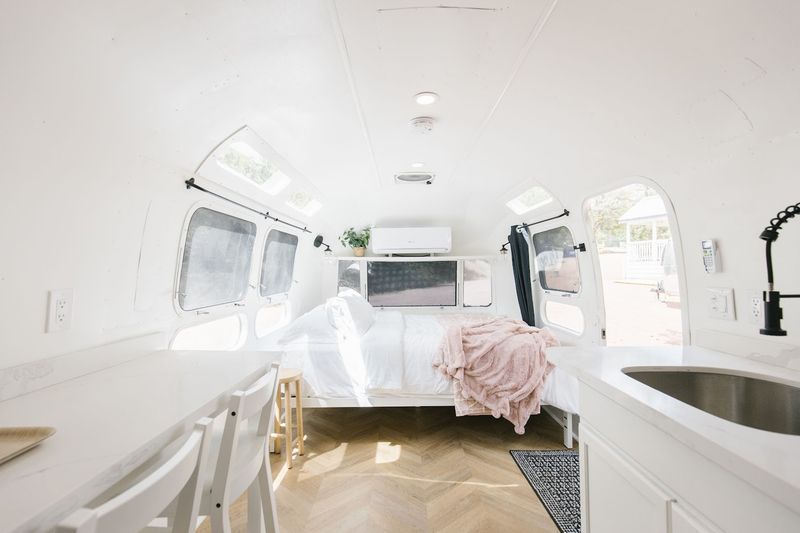Vintage Airstream Stays With Real Character