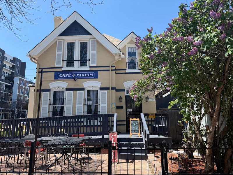 Café Miriam – Uptown