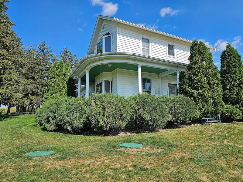 Travelers Keep Returning To This Historic Iowa Field Of Dreams Location - Decor Hint The Farmhouse Tour Experience