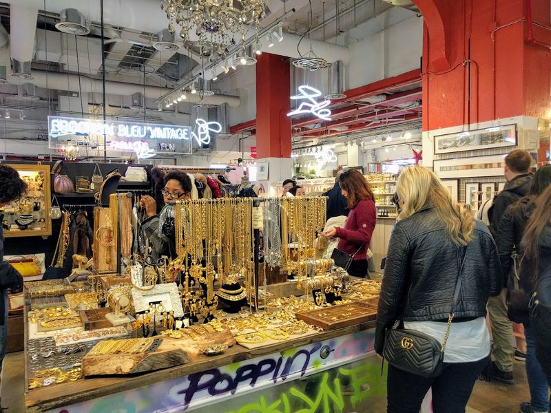 This Busy New York Indoor Flea Market Is Perfect For Weekend Exploring - Decor Hint Handcrafted Jewelry That Stops You Cold