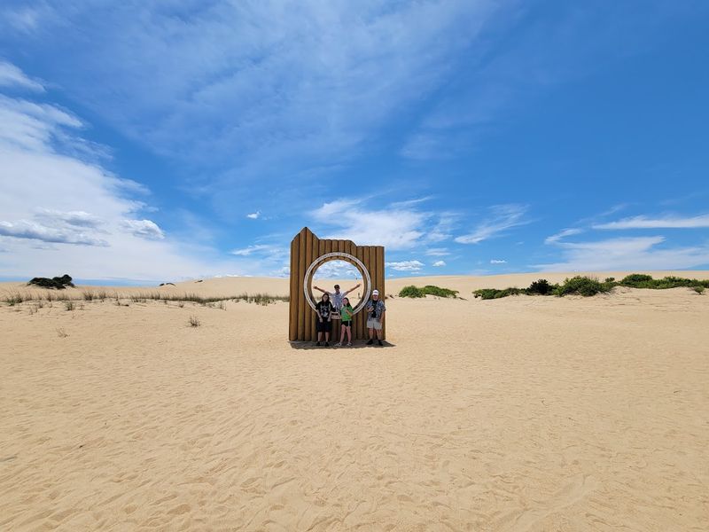 12 North Carolina Summer Day Trips That Are Big On Fun And Easy On The Wallet - Decor Hint Giant Sand Dunes With Kite-Flying Summer Energy