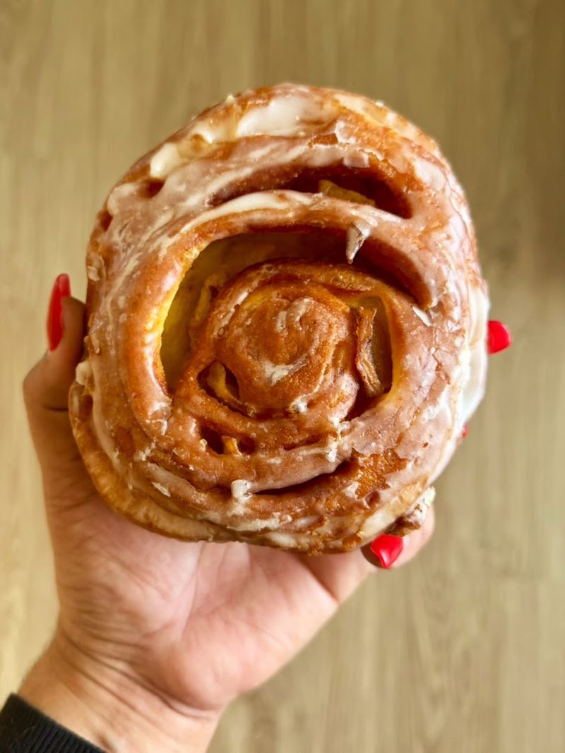 This Beloved Wisconsin Bakery Has Perfected The Art Of Fresh Polish Baking - Decor Hint The Bread That Looks Simple And Tastes Extraordinary