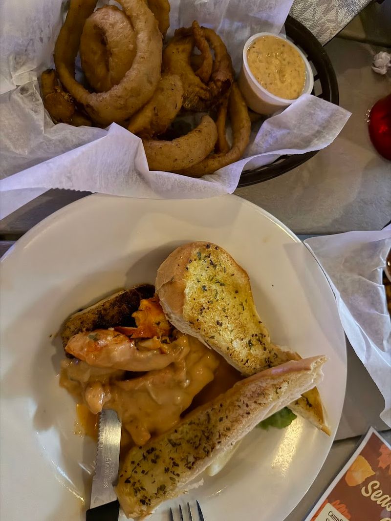 This Florida Beachfront Restaurant Makes A Grouper Sandwich You Won't Forget - Decor Hint The Menu Goes Beyond Seafood