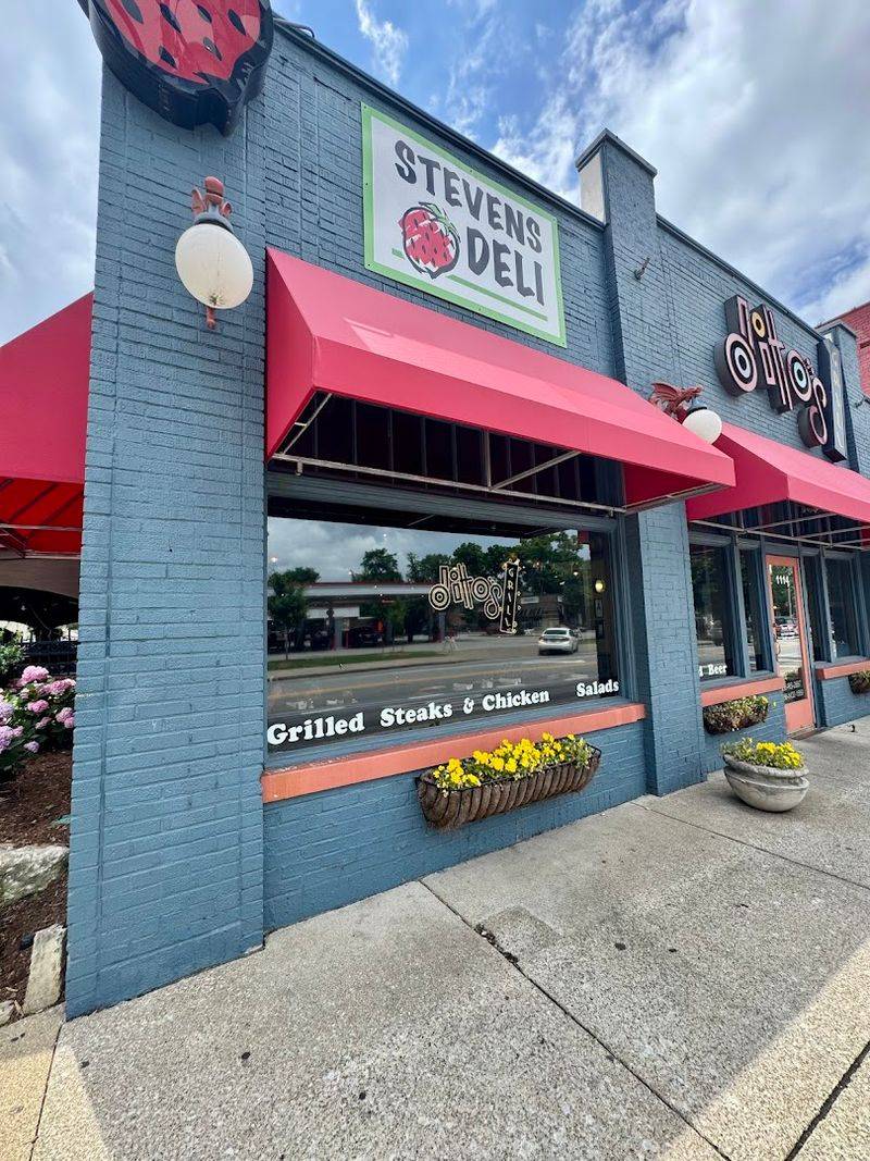 The Location On Bardstown Road Places It In A Vibrant Neighborhood
