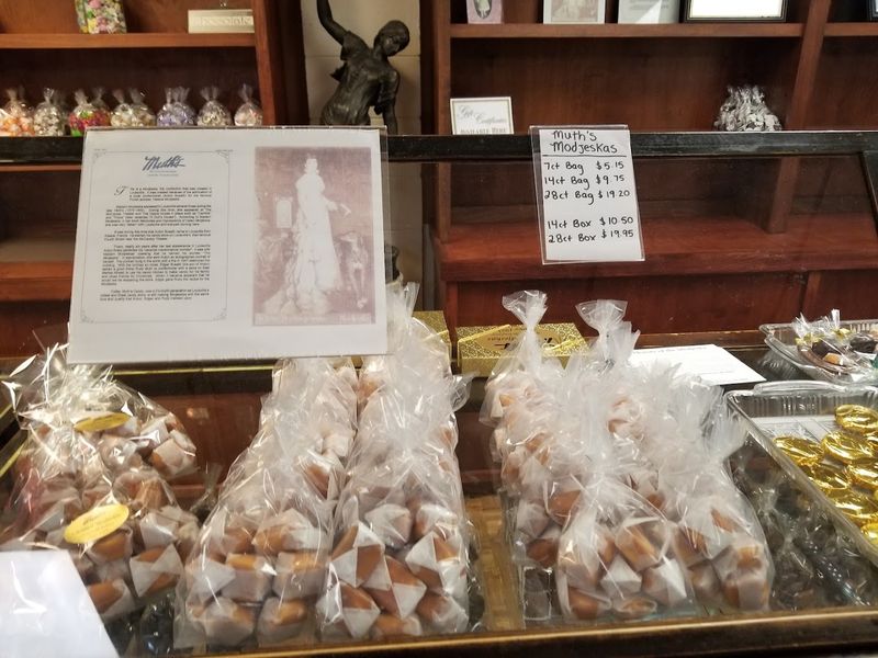 Kentucky's Most Beloved Old-Time Candy Destination Bringing Back The Magic - Decor Hint Chocolate-Covered Toffee That Earns Its Own Devoted Following