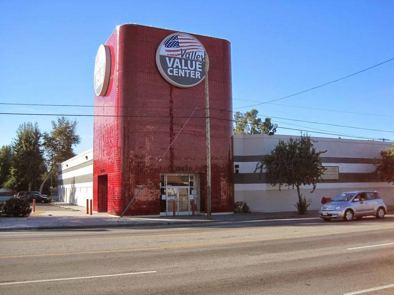 A Truly Massive Thrift Store Experience
