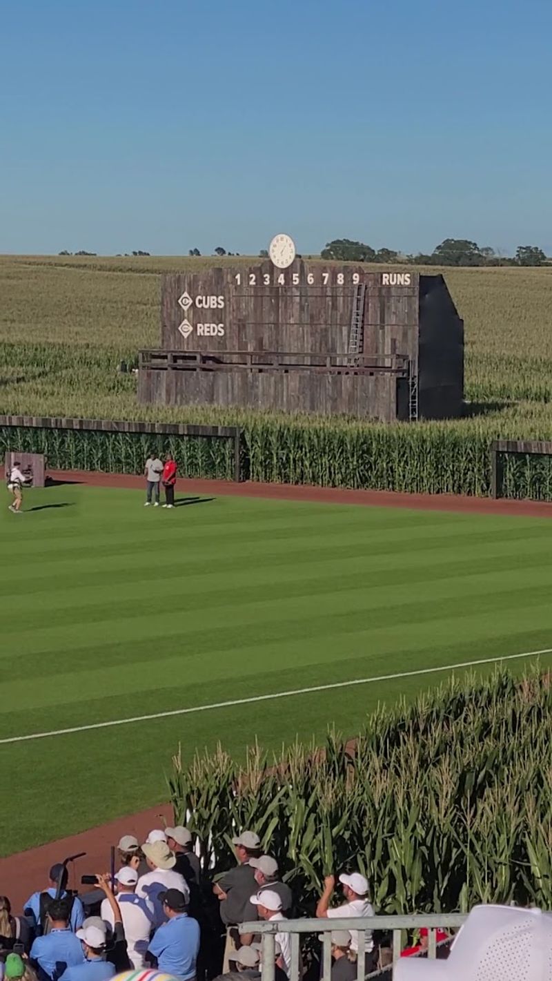 Travelers Keep Returning To This Historic Iowa Field Of Dreams Location - Decor Hint Major League Baseball Comes To The Cornfield