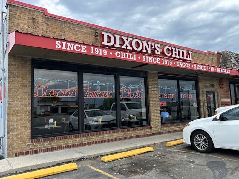These 12 Longstanding Missouri Restaurants Are Perfect For A Weekend Road Trip - Decor Hint Dixon's Famous Chili