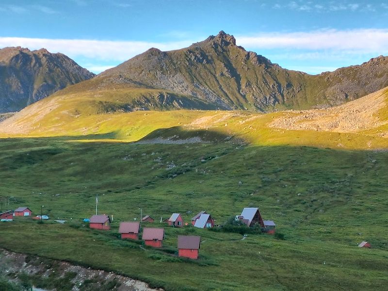 10 Little-Known Alaska Spots That Feel Completely Off The Map - Decor Hint Hatcher Pass
