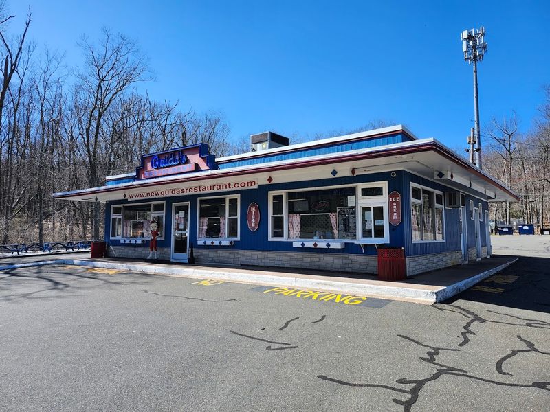 Guida's Drive-In Restaurant, Middlefield