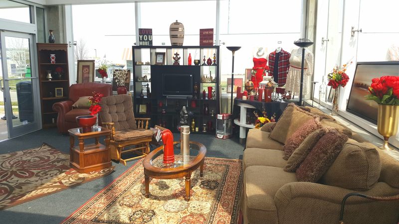 Goodwill Retail Store on R Plaza