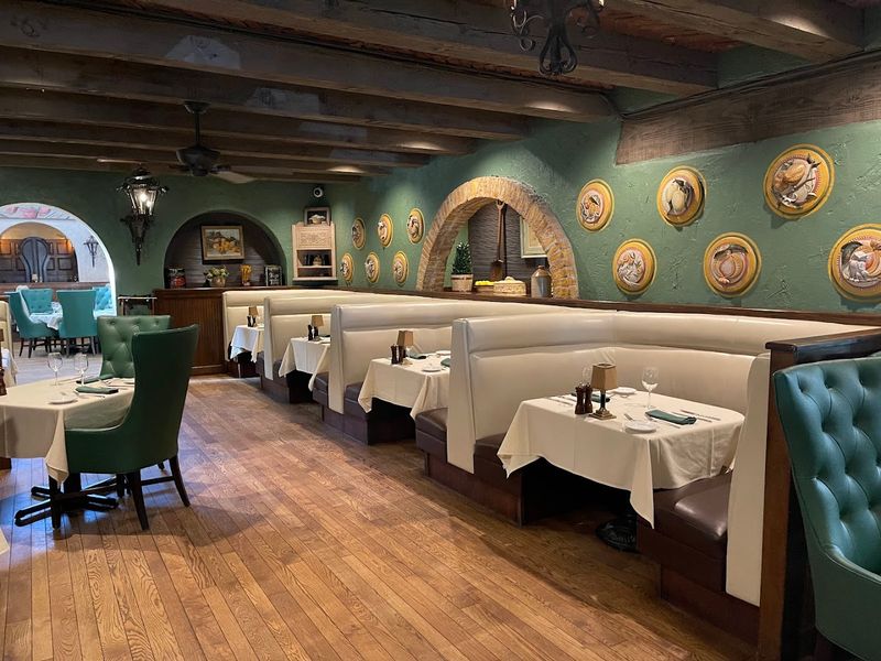 Harris Ranch Resort, Coalinga