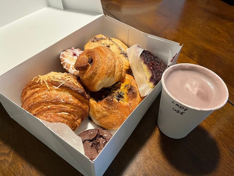 People Cannot Stop Talking About The Croissants At This Wisconsin Bakery - Decor Hint Seasonal Croissants That Keep Things Interesting
