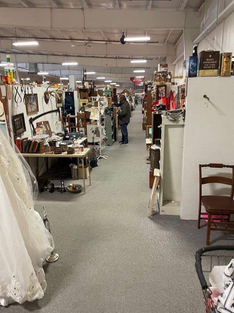 Aardvark Antique Mall