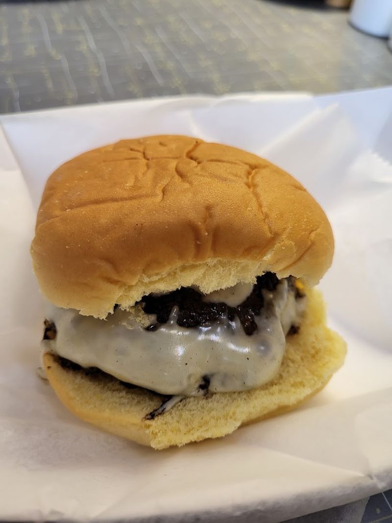 The Cabbagetown Classic Cheeseburger