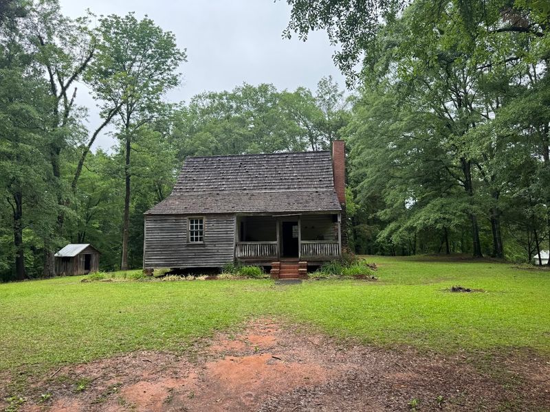This Living Georgia Plantation Lets You Experience A Century Of Rural Life Up Close - Decor Hint The Plantation Grounds And Nature Trails Worth Exploring