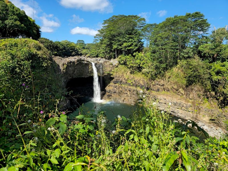Rainbow Falls (Wailuku River State Park)