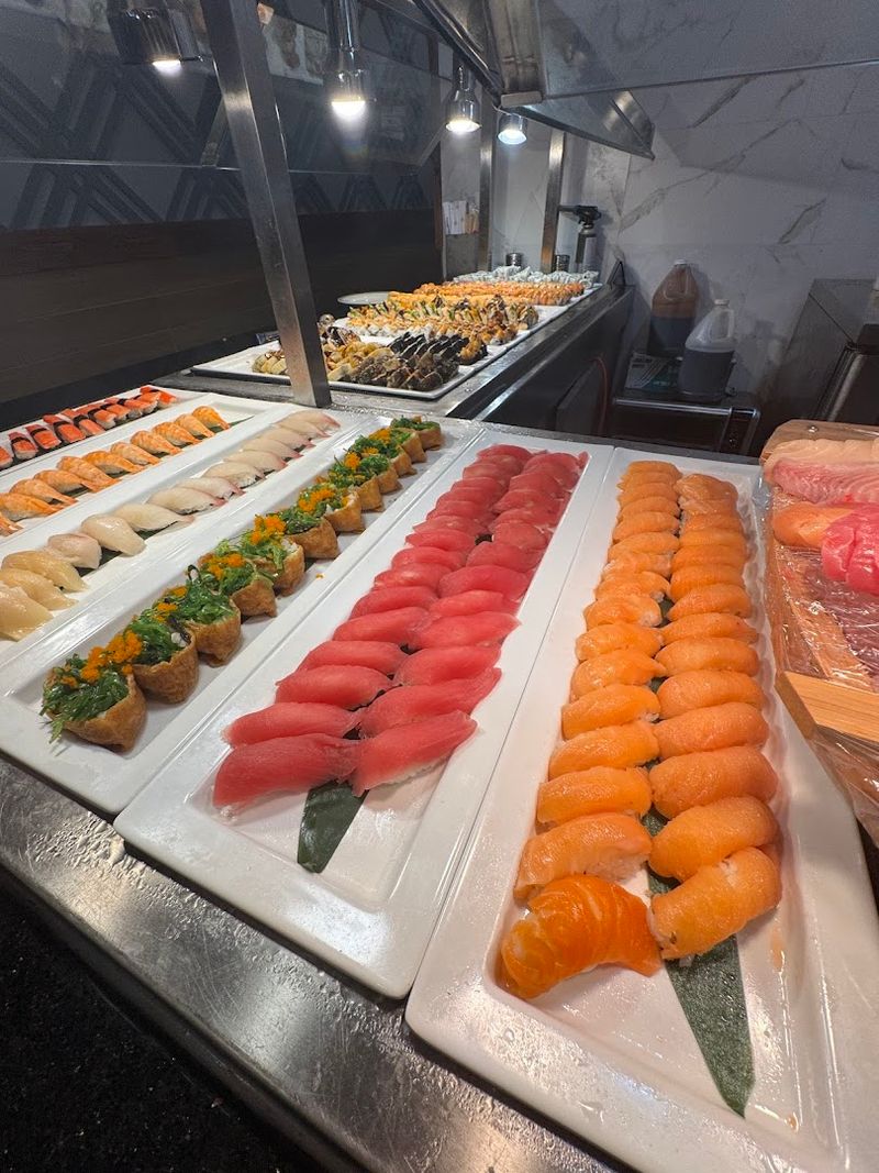 Royal Buffet & Grill
