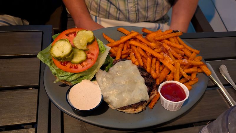 Vermont Patio Spots That Feel Quiet But Serve Incredible Food - Decor Hint Seasons Restaurant