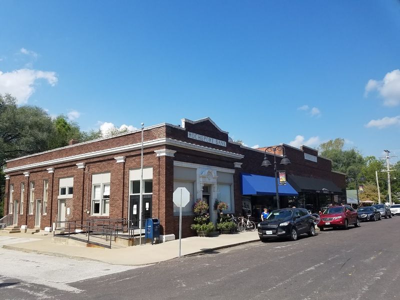 Antique Shops And Art Galleries Worth Every Browsing Minute