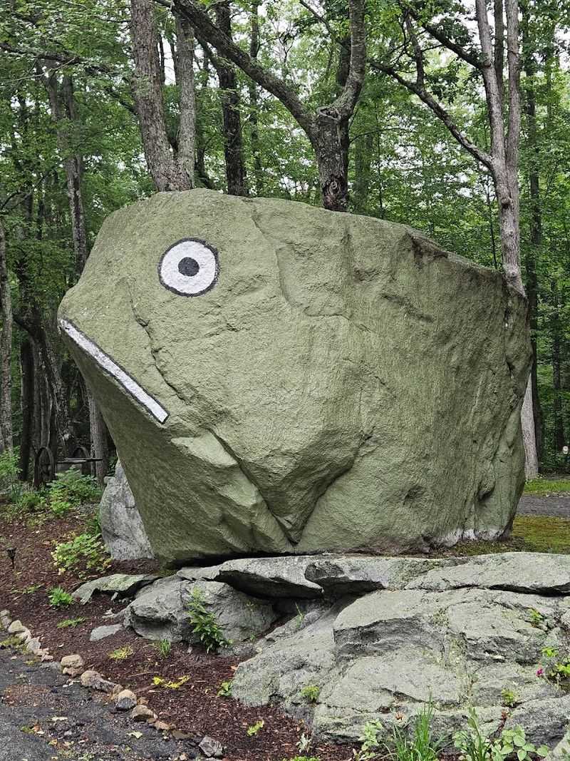 Frog Rock Roadside Park, Eastford