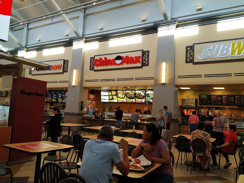 Dining Options Keep The Energy Going Between Stores