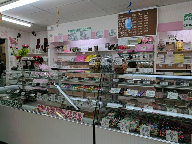 Famous Caramel Apples Worth Shipping Across The Country