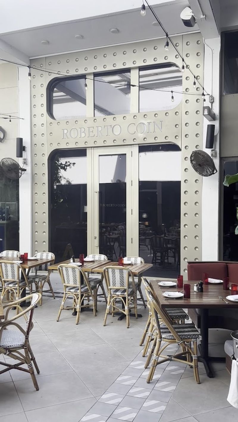 This Miami Restaurant Keeps Its Menu Fresh With Seasonal Florida Ingredients - Decor Hint The Design District Location Worth Finding