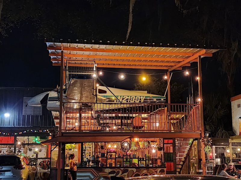 An Atmosphere Unlike Most Pizza Places In Florida
