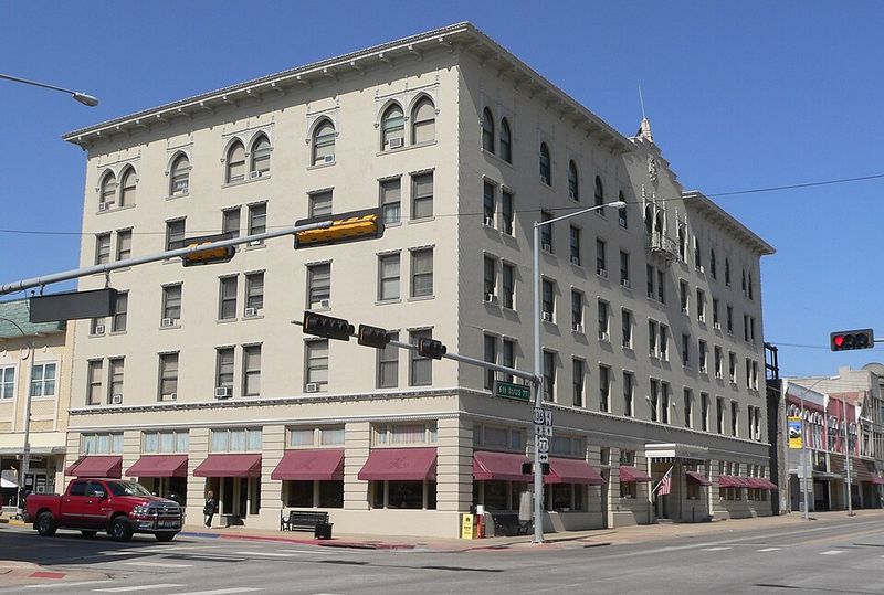 The Gorgeous Town In Nebraska Where Couples Can Live Mostly On Social Security - Decor Hint How Far Social Security Can Actually Stretch Here