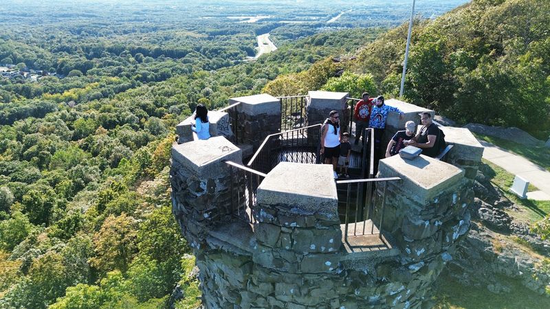When To Visit For Clear Skies And Fall Color