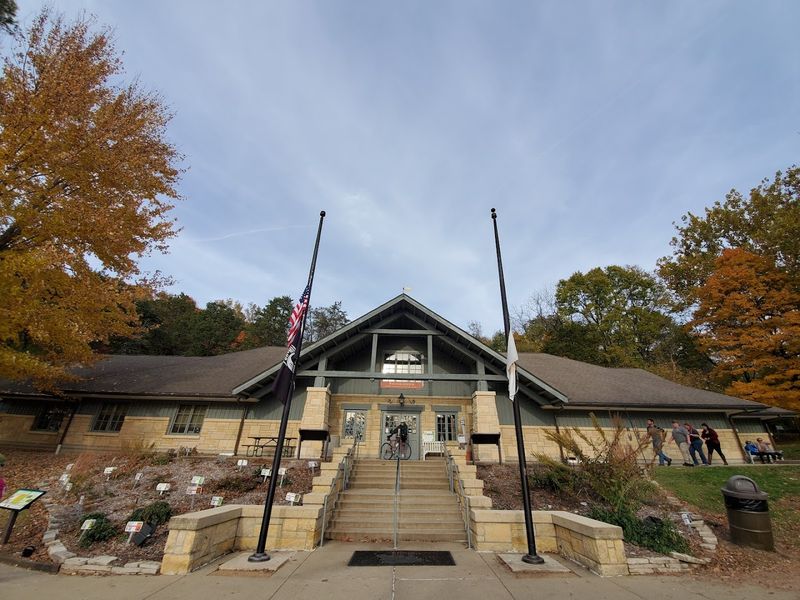 13 Illinois Day Trips That Offer Amazing Scenery For Less Than $65 - Decor Hint Pere Marquette State Park