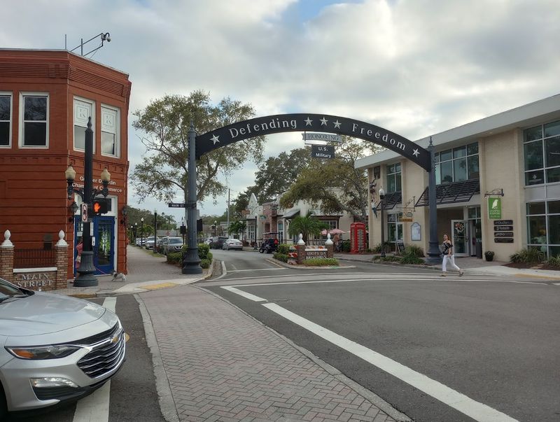 These Florida Beach Towns Feel Like A Coastal Daydream Come To Life - Decor Hint Dunedin