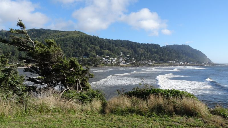 These 10 Charming Oregon Towns Are Almost Too Pretty To Be Real - Decor Hint Yachats
